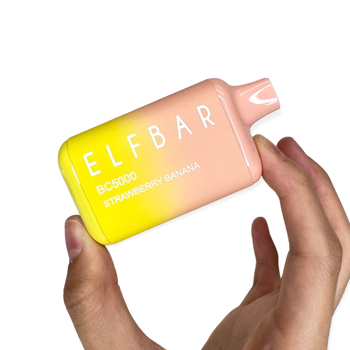 Holding Elf Bar BC5000 Strawberry Banana Flavor